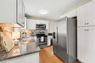 2439 Hoyt St, Winston-Salem, NC 27103 - Photo 7