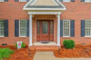 129 Walnut Ave, Yadkinville, NC 27055 - Photo 5