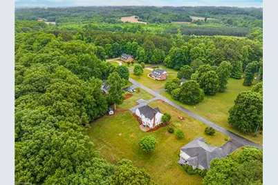 129 Walnut Avenue, Yadkinville, NC 27055 - Photo 43