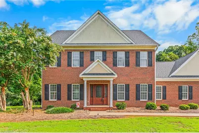 129 Walnut Avenue, Yadkinville, NC 27055 - Photo 1