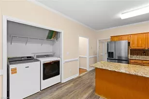129 Walnut Ave, Yadkinville, NC 27055 - Photo 33