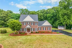 129 Walnut Ave, Yadkinville, NC 27055 - Photo 1