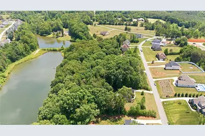 7510 Bentridge Forest Drive, Kernersville, NC 27284 - Photo 3