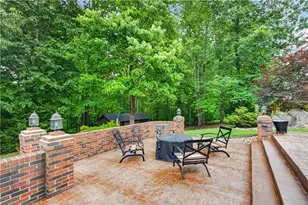 1380 Ridgewood Cir, Asheboro, NC 27203 - Photo 9