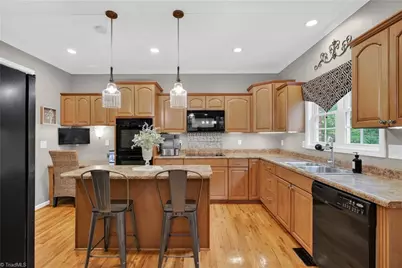 1380 Ridgewood Circle, Asheboro, NC 27203 - Photo 11