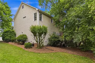 2032 Williamsburg Manor Ct, Winston-Salem, NC 27103 - Photo 31