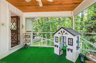 410 N Gordon Dr, Winston-Salem, NC 27104 - Photo 9