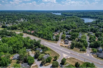 4000 Trappers Run Court, High Point, NC 27265 - Photo 5