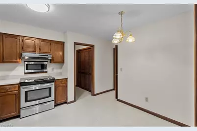 3911 Williams Dairy Road, Greensboro, NC 27406 - Photo 7