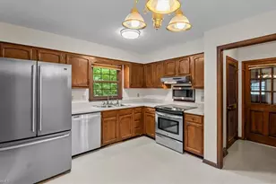 3911 Williams Dairy Rd, Greensboro, NC 27406 - Photo 9