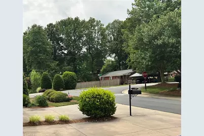 2926 Grove Park Drive, Burlington, NC 27215 - Photo 27