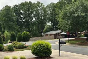2926 Grove Park Dr, Burlington, NC 27215 - Photo 27