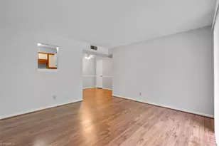 5627 Hornaday Rd, Greensboro, NC 27409 - Photo 5