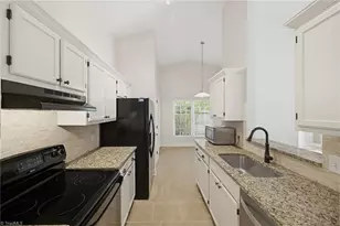 3307 Briarbend Dr, Greensboro, NC 27410 - Photo 21