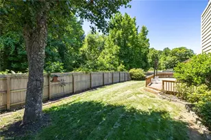 3307 Briarbend Dr, Greensboro, NC 27410 - Photo 35
