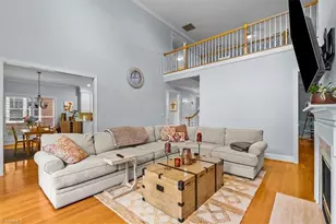 14 Checkerberry Square, Greensboro, NC 27455 - Photo 9