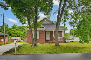 529 Meredith Ave, Lexington, NC 27292 - Photo 1