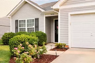 3929 Foliage Dr, Winston-Salem, NC 27101 - Photo 3