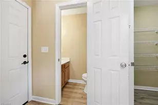 2002 Lannigan Dr, Greensboro, NC 27406 - Photo 19
