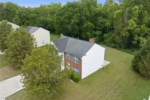 2002 Lannigan Dr, Greensboro, NC 27406 - Photo 43