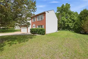 2002 Lannigan Dr, Greensboro, NC 27406 - Photo 35