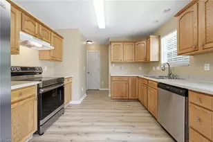 2002 Lannigan Dr, Greensboro, NC 27406 - Photo 15