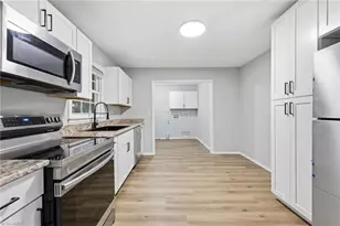 908 Ashe St, Greensboro, NC 27406 - Photo 11