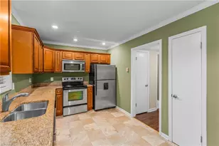 304 Winding Forest Dr, Winston-Salem, NC 27104 - Photo 7