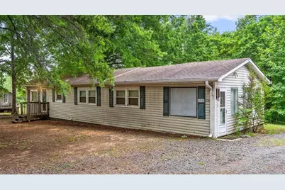 134 Shamu Drive, Reidsville, NC 27320 - Photo 1