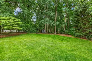 806 McNair Ct, High Point, NC 27265 - Photo 41