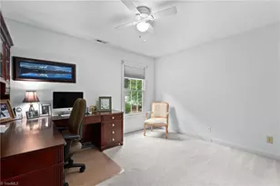 806 McNair Ct, High Point, NC 27265 - Photo 29