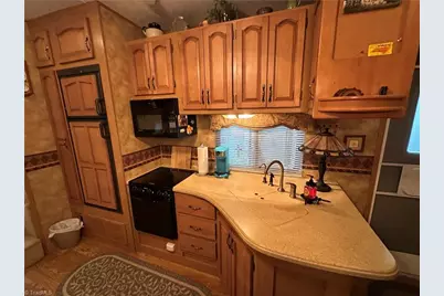 114 Oak Street, New London, NC 28127 - Photo 9