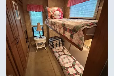 114 Oak Street, New London, NC 28127 - Photo 17