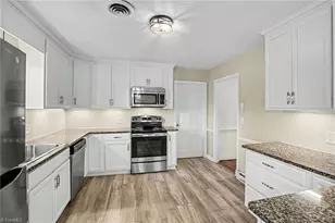 671 Dover Dr, Winston-Salem, NC 27104 - Photo 7