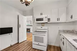 3608 Kirby Dr, Greensboro, NC 27403 - Photo 13