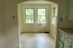 322 Hadley St, Mount Airy, NC 27030 - Photo 3