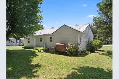919 Alice Drive, Thomasville, NC 27360 - Photo 25