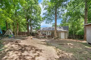 26 Tesh St, Thomasville, NC 27360 - Photo 27