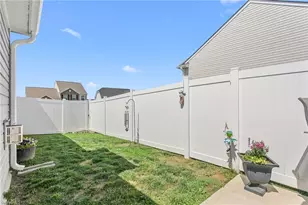 6507 Knob Crk Dr, Whitsett, NC 27377 - Photo 35
