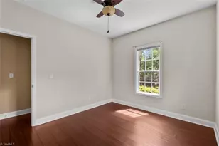 1006 Cleburne St, Greensboro, NC 27408 - Photo 19