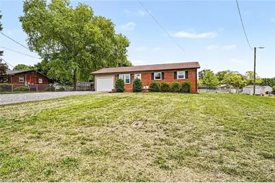 3720 Runway Drive, Sophia, NC 27350 - Photo 5