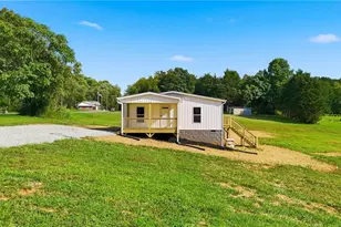 103 Maple Glen Ct, State Road, NC 28676 - Photo 3