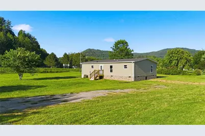7825 Nc Highway 16, Millers Creek, NC 28651 - Photo 5