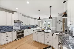 3356 Winston Dr, Burlington, NC 27215 - Photo 9