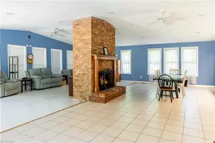 4602 Ramblewood Dr, Greensboro, NC 27406 - Photo 13