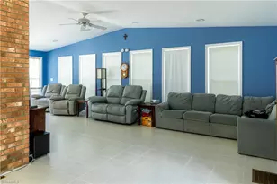 4602 Ramblewood Dr, Greensboro, NC 27406 - Photo 11