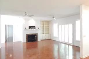 329 Laurel St, Mount Airy, NC 27030 - Photo 3