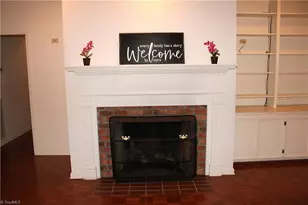329 Laurel St, Mount Airy, NC 27030 - Photo 9