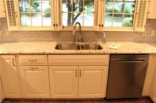 329 Laurel St, Mount Airy, NC 27030 - Photo 15