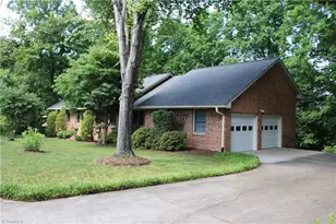 329 Laurel St, Mount Airy, NC 27030 - Photo 1